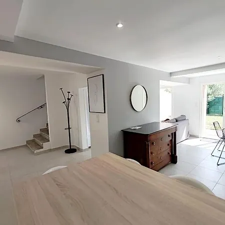 Nyaraló La Maison Joffre, 6 Voyageurs