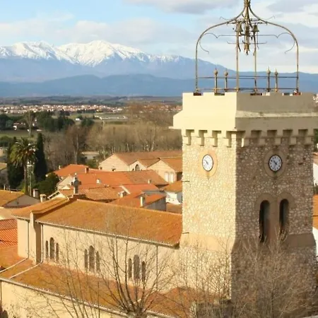 La Maison Joffre, 6 Voyageurs Nyaraló *